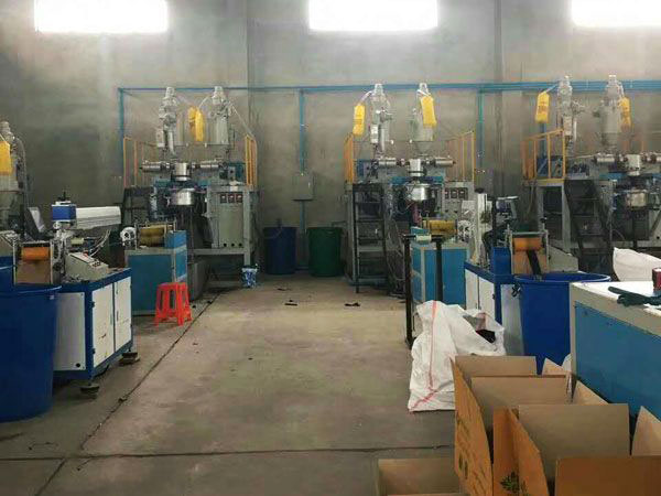 出口緬甸的（de）設備在正常生產中