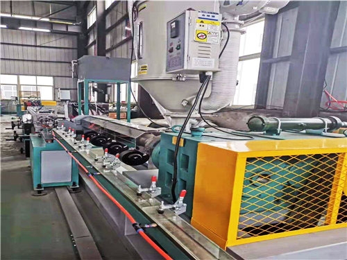 貼片式滴灌帶生產線